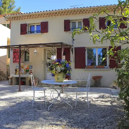 Des Ecureuils Hotel 3*